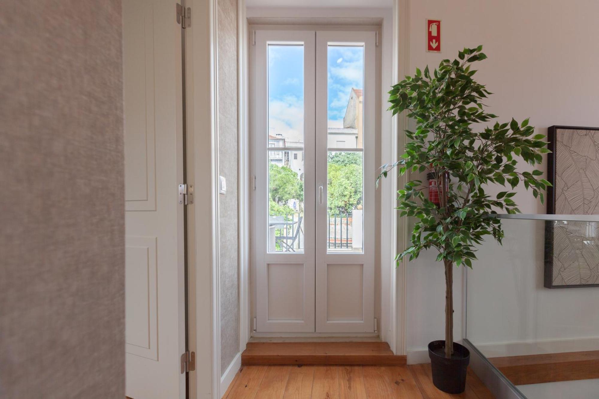 Appartamento Flh Portas Do Sol Duplex With Terrace Lisbona Esterno foto